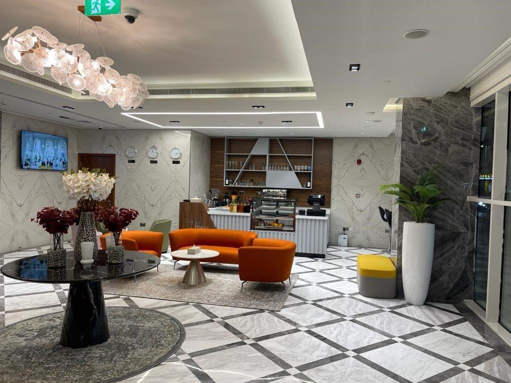 Baniyas Plaza Hotel Apartments Abu Dabi Exterior foto